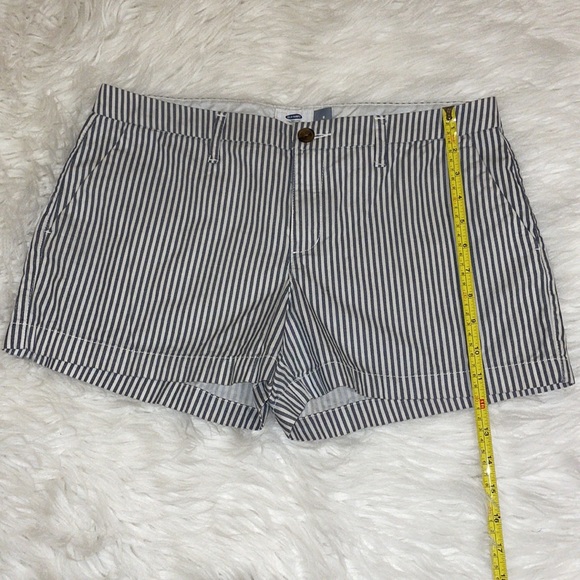 Old Navy shorts size 8 - Picture 4 of 4